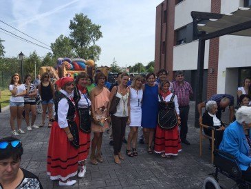 La alcaldesa de Piélagos asiste a la ...