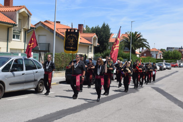 La Banda de gaitas Cantabria realiza un ...