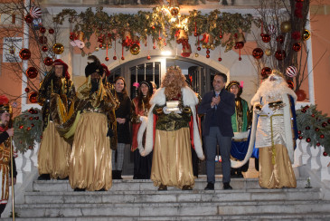 Los Reyes Magos reciben las llaves de ...