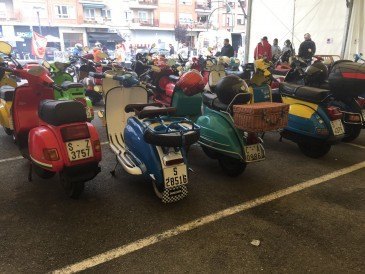 Cerca de un centenar de personas ...