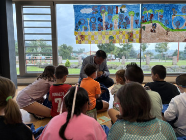 90 niños con edades comprendidas entre ...