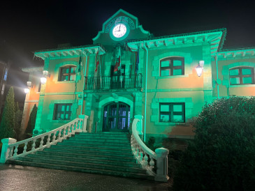 El Ayuntamiento de Piélagos iluminó ...