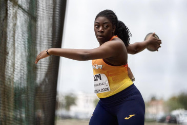 La atleta del Piélagos Andrea Njimi ...