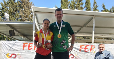 La deportista del Club Petanca ...