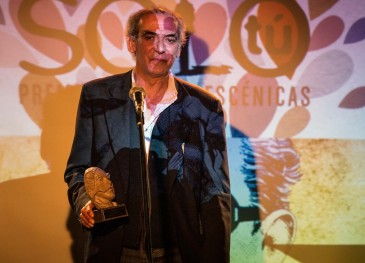 El actor Ricardo Moya y Kathleen López ...