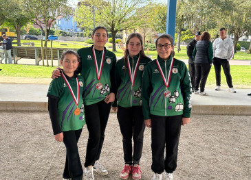 Ariadna  Cáceres y Marisa Cuevas, ...